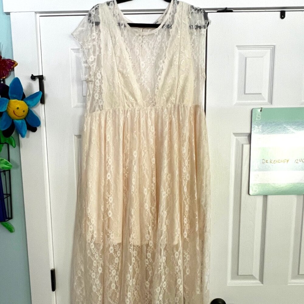 Cream lace midi dress - Size L by Umgee